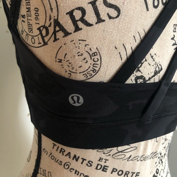 Lululemon black camo energy bra - Picture 4 of 5